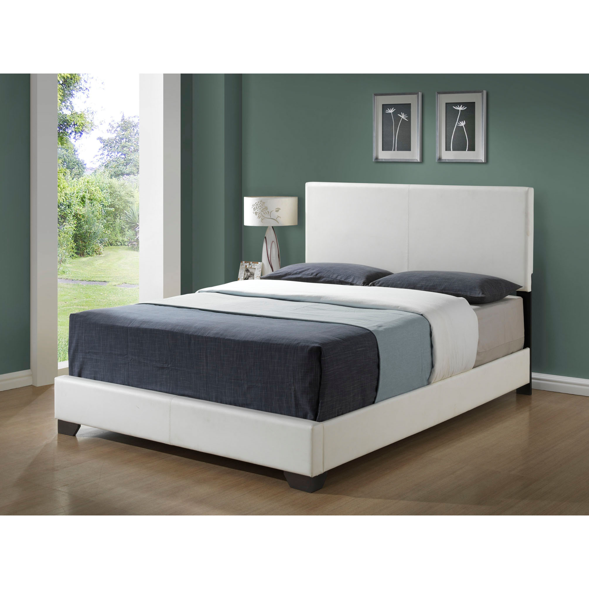 White Leather-look Queen Size Bed - 14352718 - Overstock ...
